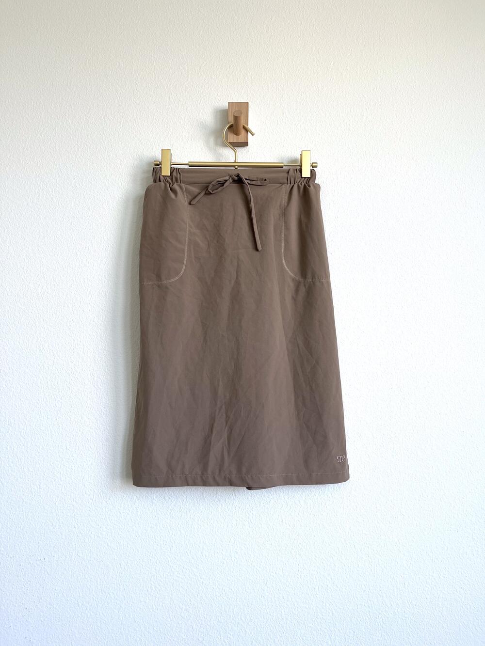Albion Fit Away Skirt in Cobblestone - Tall - Size XS